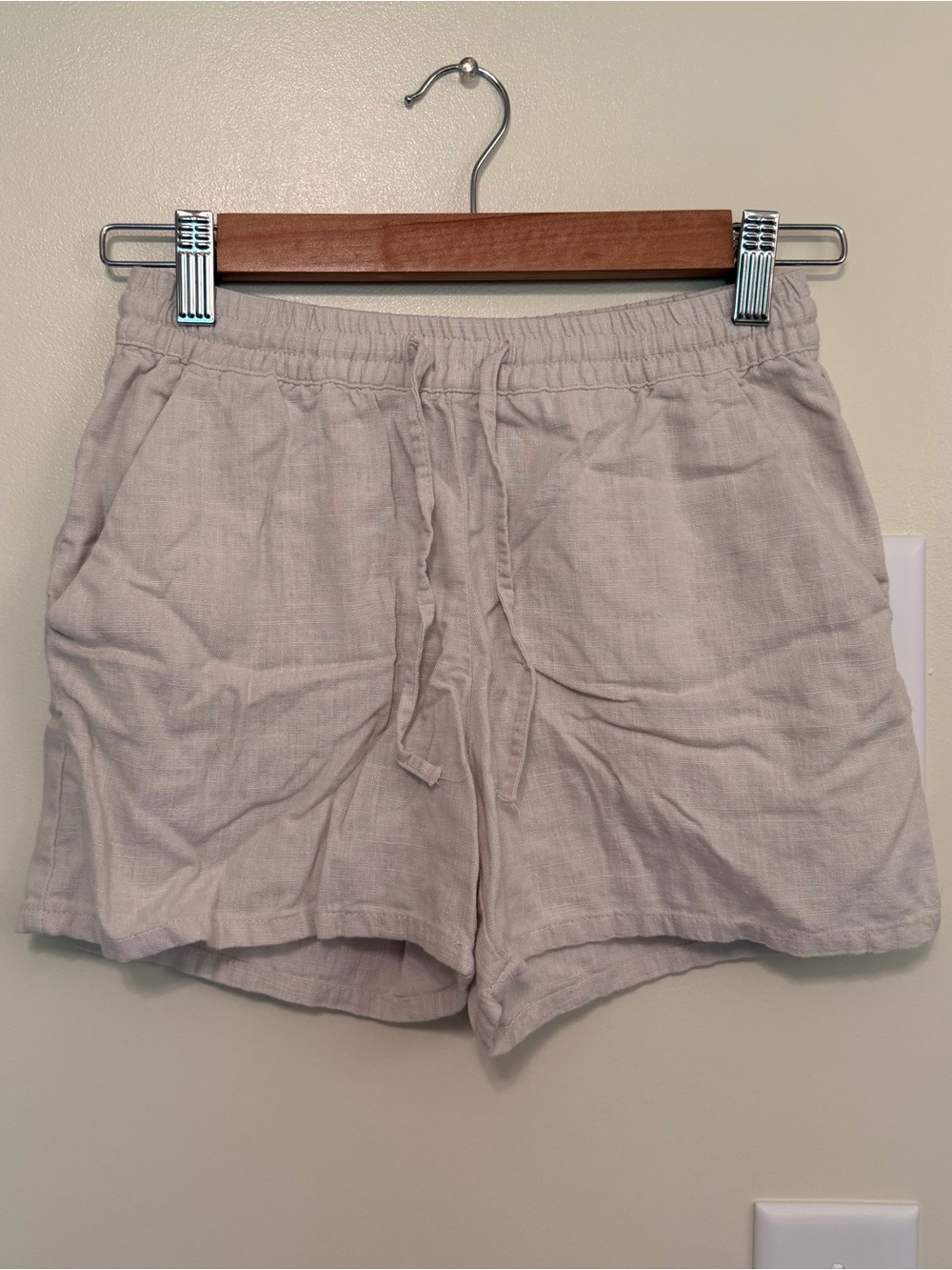 H&M Divided Light Beige High-Waist Linen-Blend Drawstring Shorts